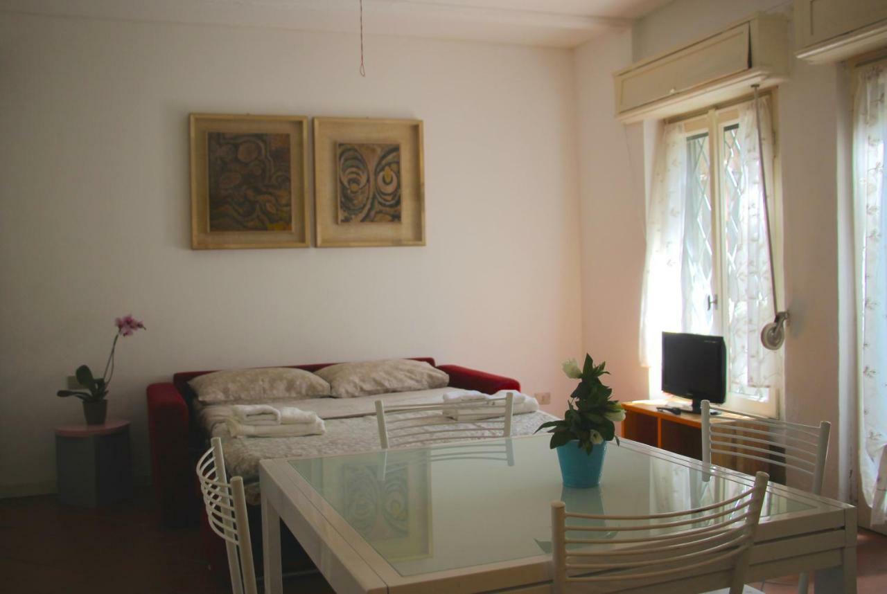 Basement Turati 3 -Consulates District Lejlighed Milano Eksteriør billede